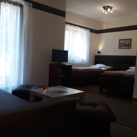 Decsi Vendeghaz Hotel Esztergom Luaran gambar