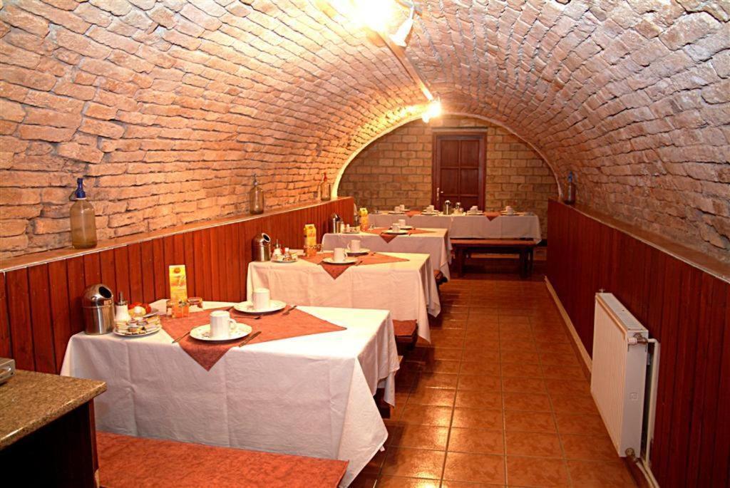 Decsi Vendeghaz Hotel Esztergom Luaran gambar